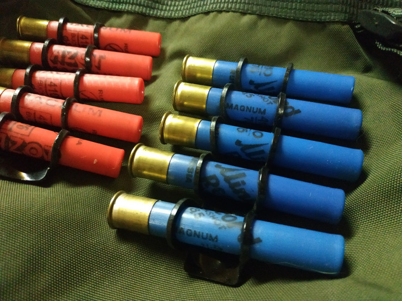Rifle cartridge holder (elastic cartridge tape)