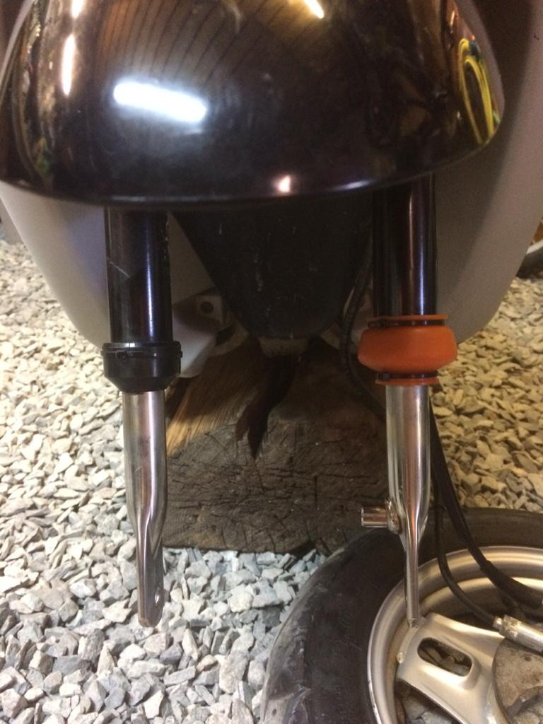 Lower ball joint dust boot (without ring)
