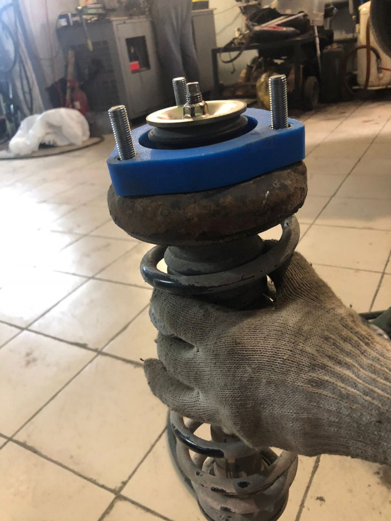 Front shock absorber strut spacer, 20 mm