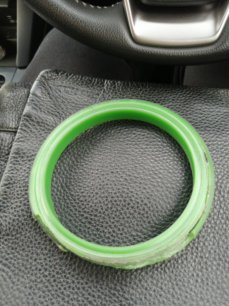 Snow blower friction ring D 126 x d 101 x H 14