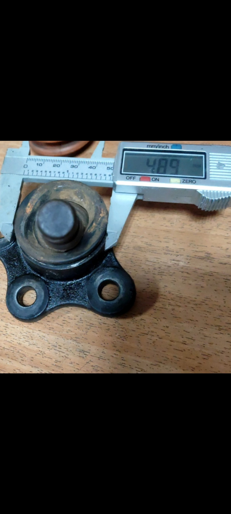Ball-joint dust boot, upper control arm